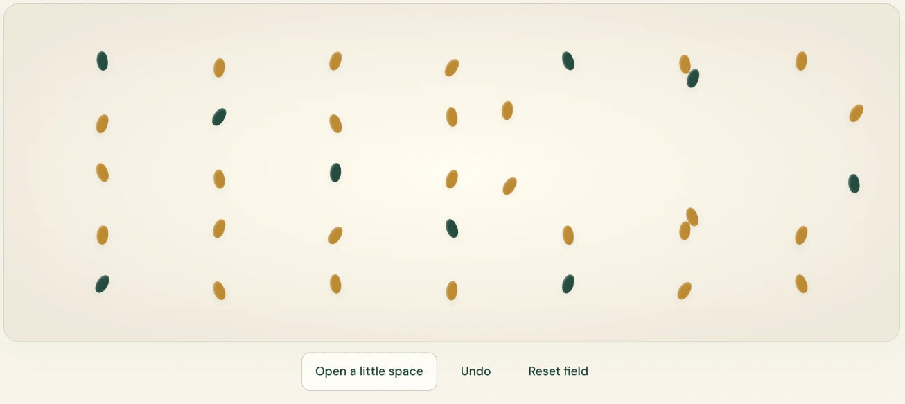 Gold and evergreen seeds with a little space opened through the field. Undo and Reset field remain available.